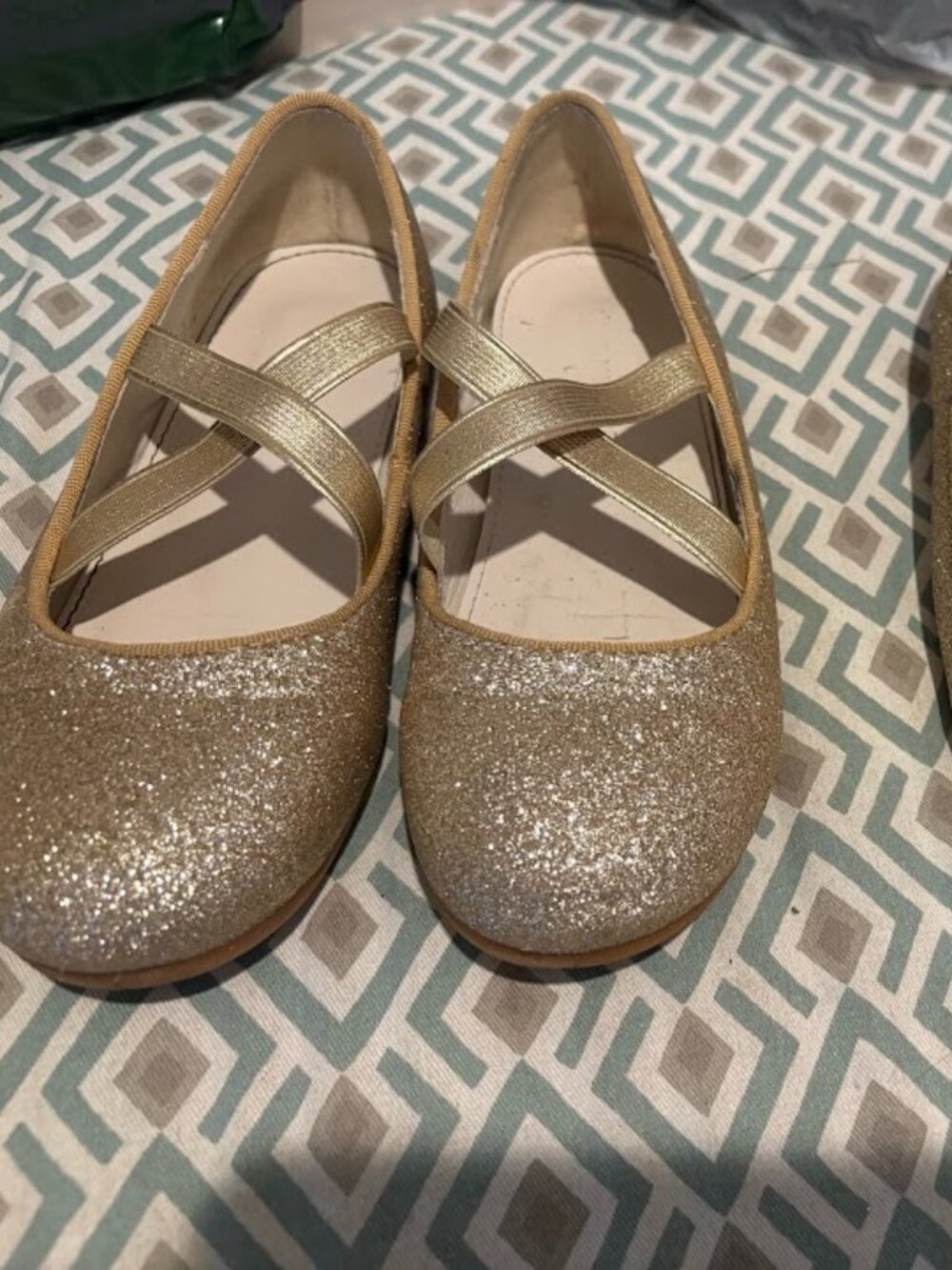 Size 2.5 Girls Gold Flats Mei Macleod